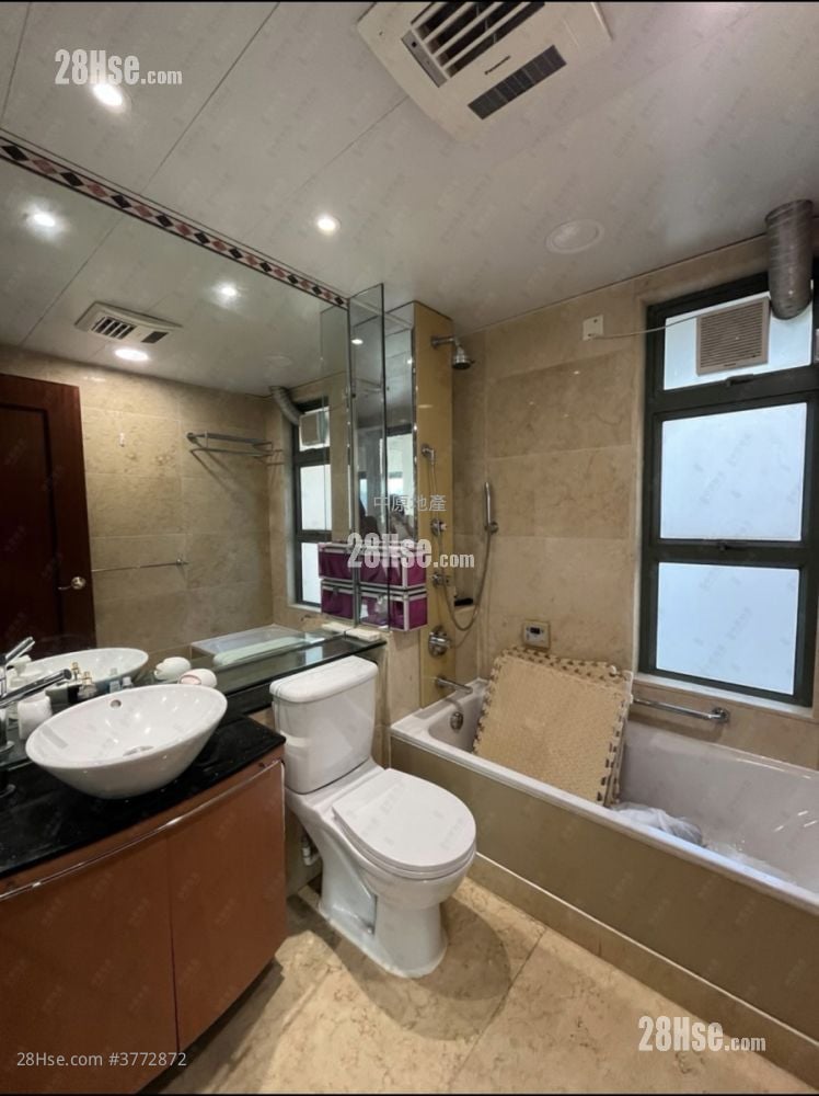 海天峰 售盘 3 房 , 3 浴室 935 平方尺