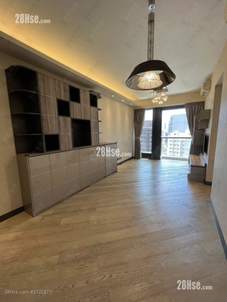 柏傲山 售盘 3 房 , 2 浴室 735 平方尺