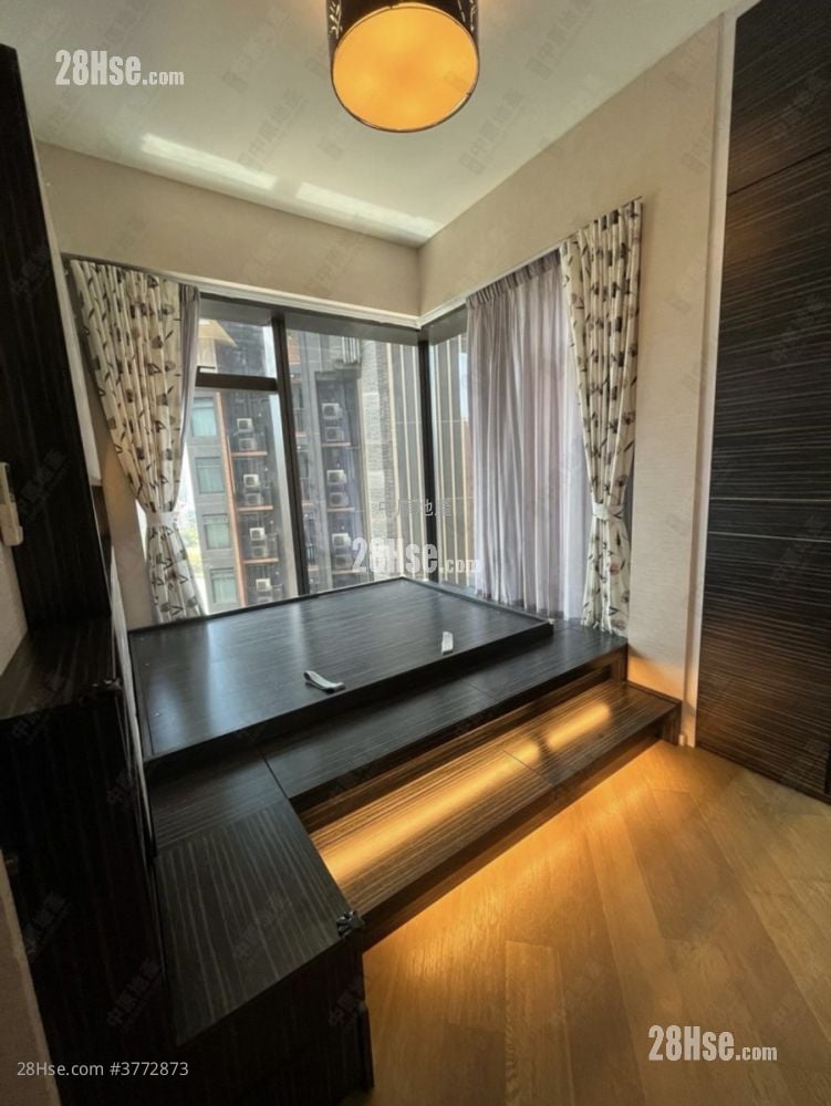 柏傲山 售盘 3 房 , 2 浴室 735 平方尺