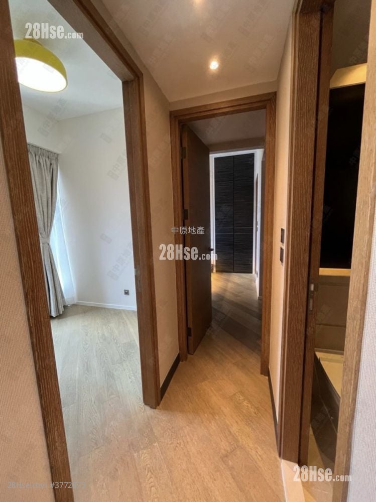 柏傲山 售盘 3 房 , 2 浴室 735 平方尺