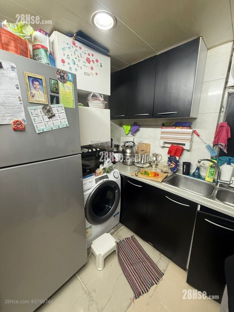 汉口中心 售盘 3 房 , 2 浴室 818 平方尺