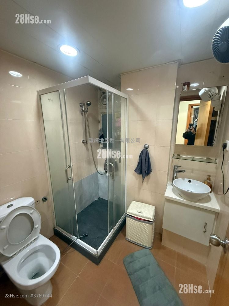 汉口中心 售盘 3 房 , 2 浴室 818 平方尺