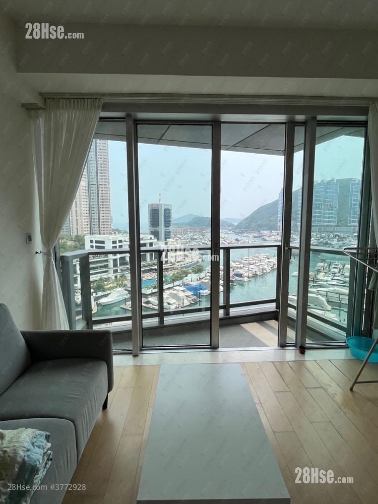 Marinella Sell 3 Bedrooms , 2 Bathrooms 1,268 ft²