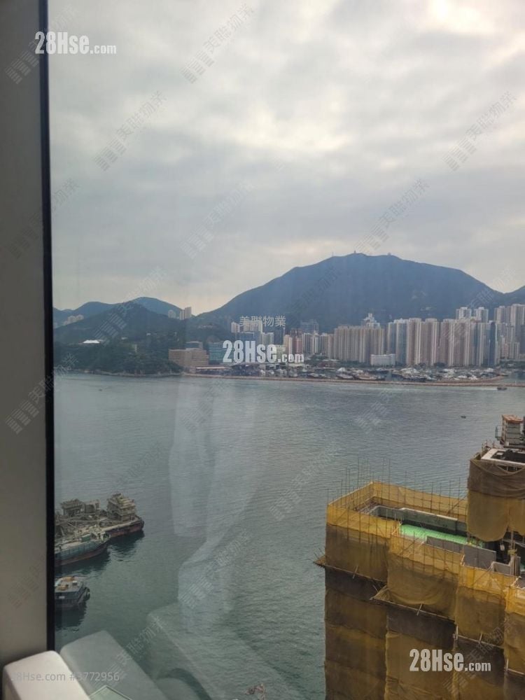 Peninsula East 售盘 3 房 869 平方尺