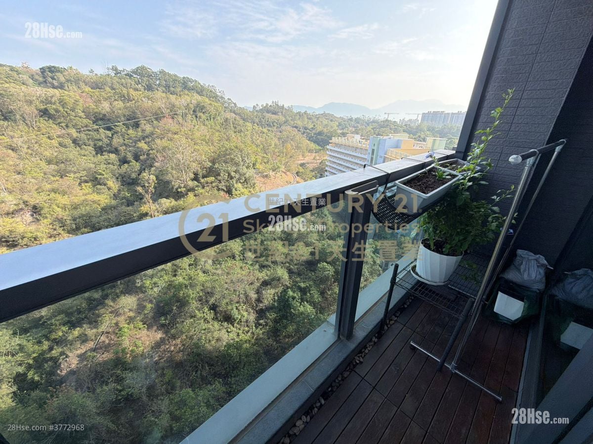 Le Pont Rental 3 Bedrooms , 2 Bathrooms 755 ft²