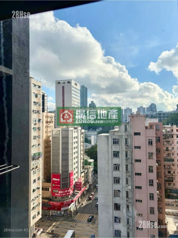 Kam Fai Building Sell 2 Bedrooms , 1 Bathroom 302 ft²