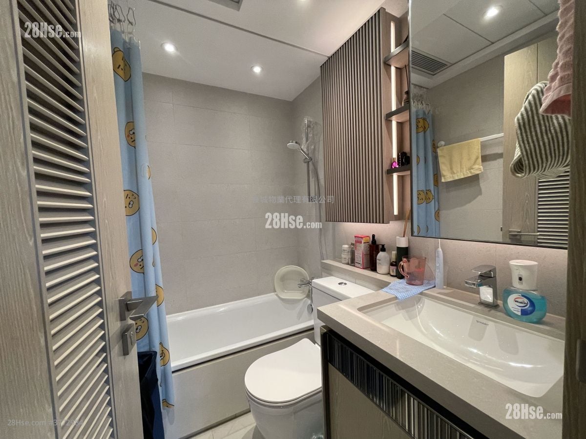 Wetland Seasons Park Sell 4 Bedrooms , 2 Bathrooms 726 ft²