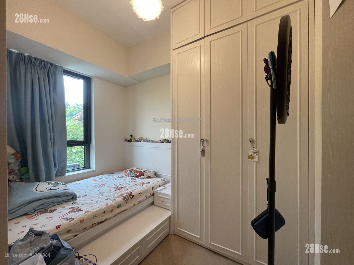 Wetland Seasons Park Sell 4 Bedrooms , 2 Bathrooms 726 ft²