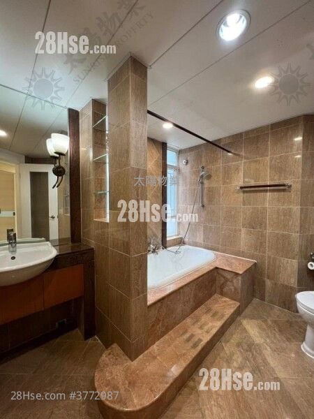 海逸豪园 售盘 3 房 1,104 平方尺