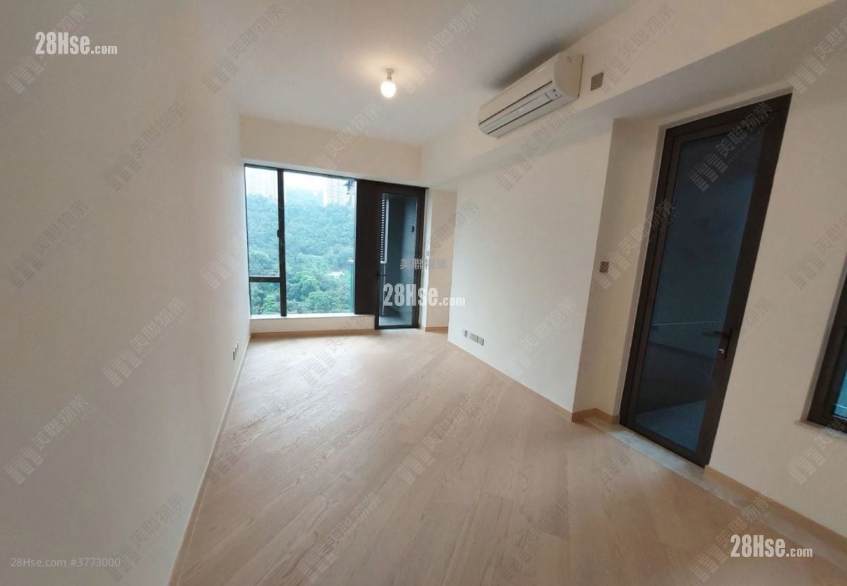 The Arles Sell 3 Bedrooms , 1 Bathroom 673 ft²