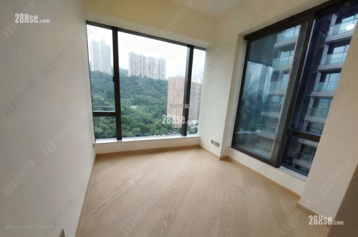 The Arles Sell 3 Bedrooms , 1 Bathroom 673 ft²