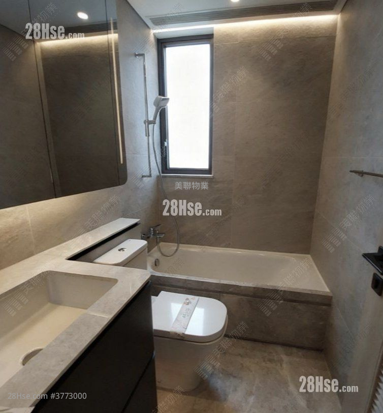 The Arles Sell 3 Bedrooms , 1 Bathroom 673 ft²