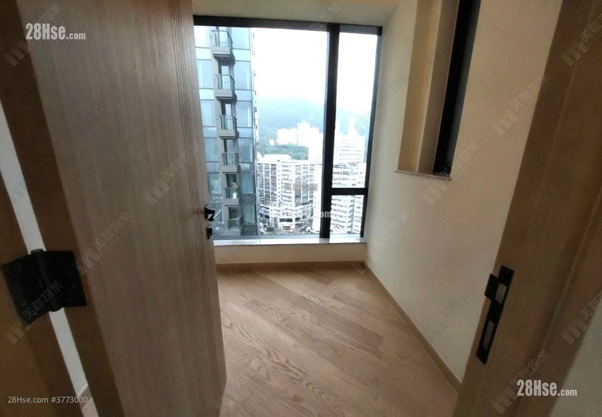 The Arles Sell 3 Bedrooms , 1 Bathroom 673 ft²