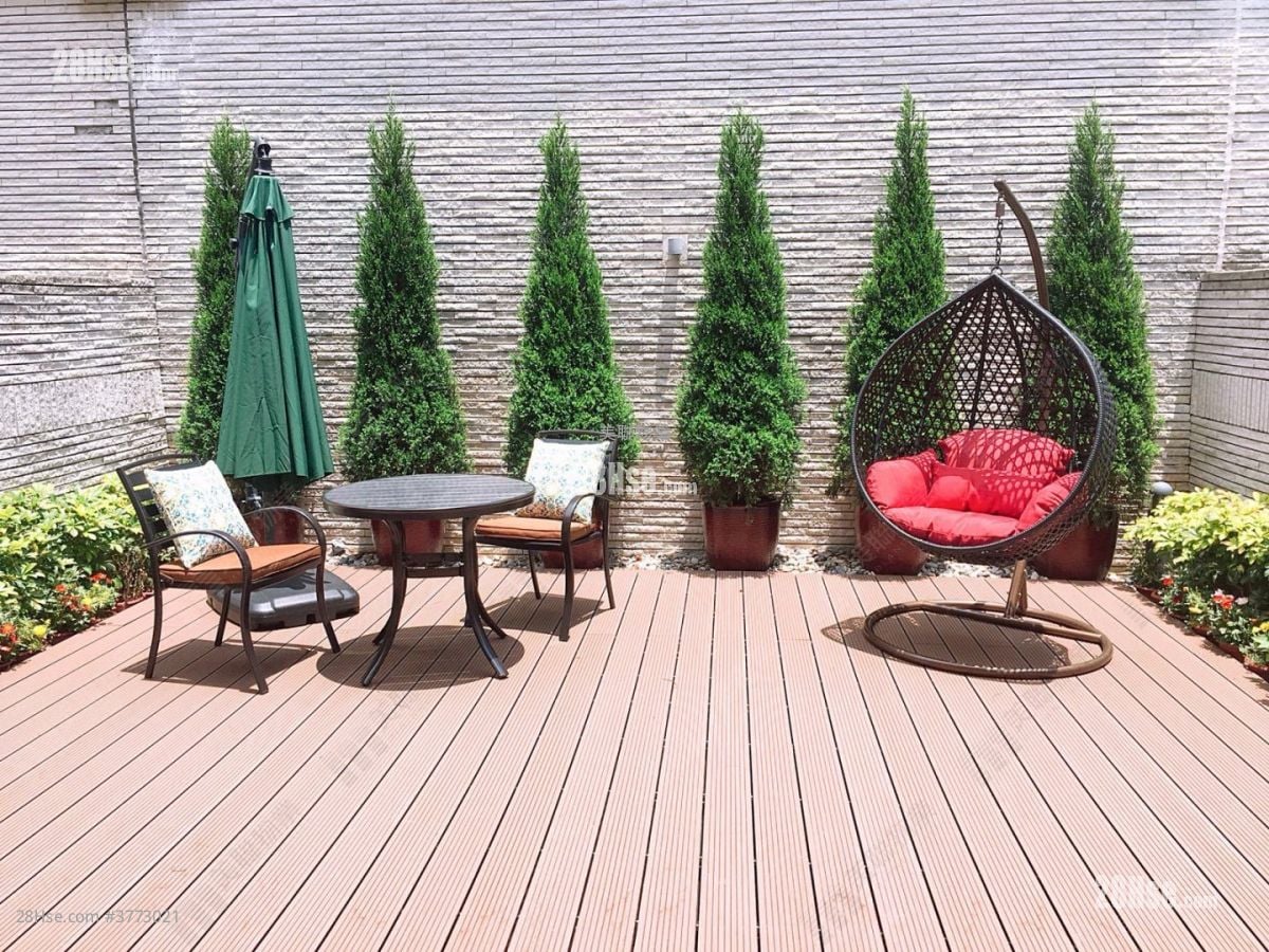 View: The Green Sell 3 Bedrooms , 4 Bathrooms 1,315 ft²