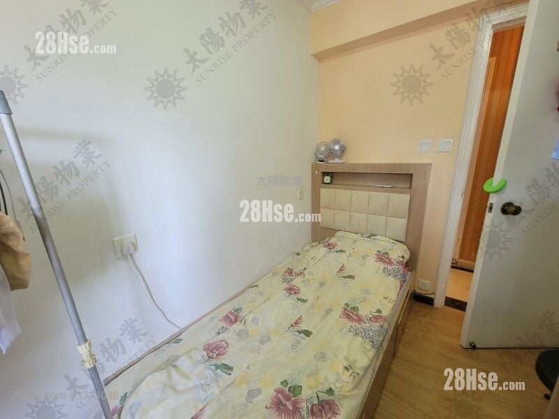 Whampoa Garden Sell 3 Bedrooms 825 ft²