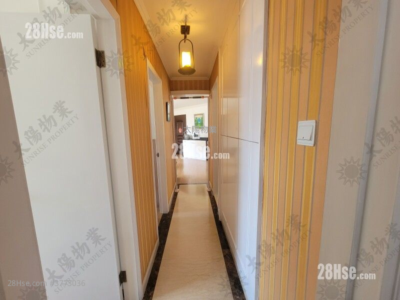 Whampoa Garden Sell 3 Bedrooms 825 ft²