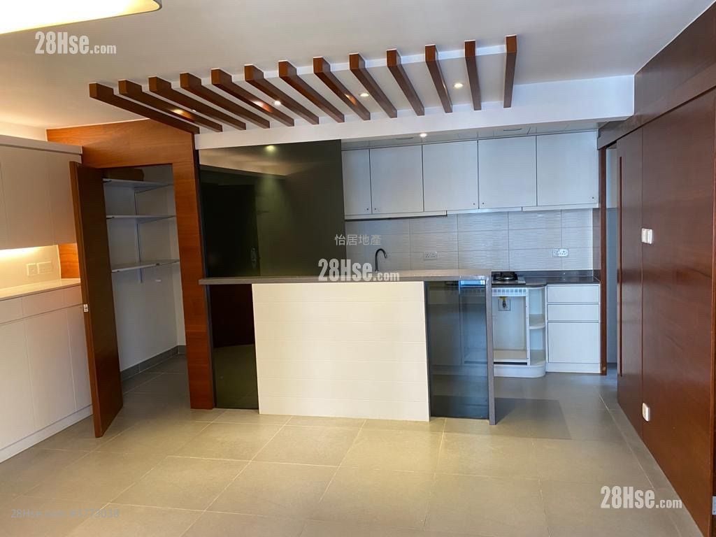 太古城 售盘 3 房 , 2 浴室 717 平方尺