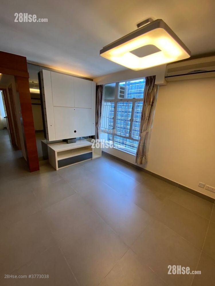 太古城 售盘 3 房 , 2 浴室 717 平方尺