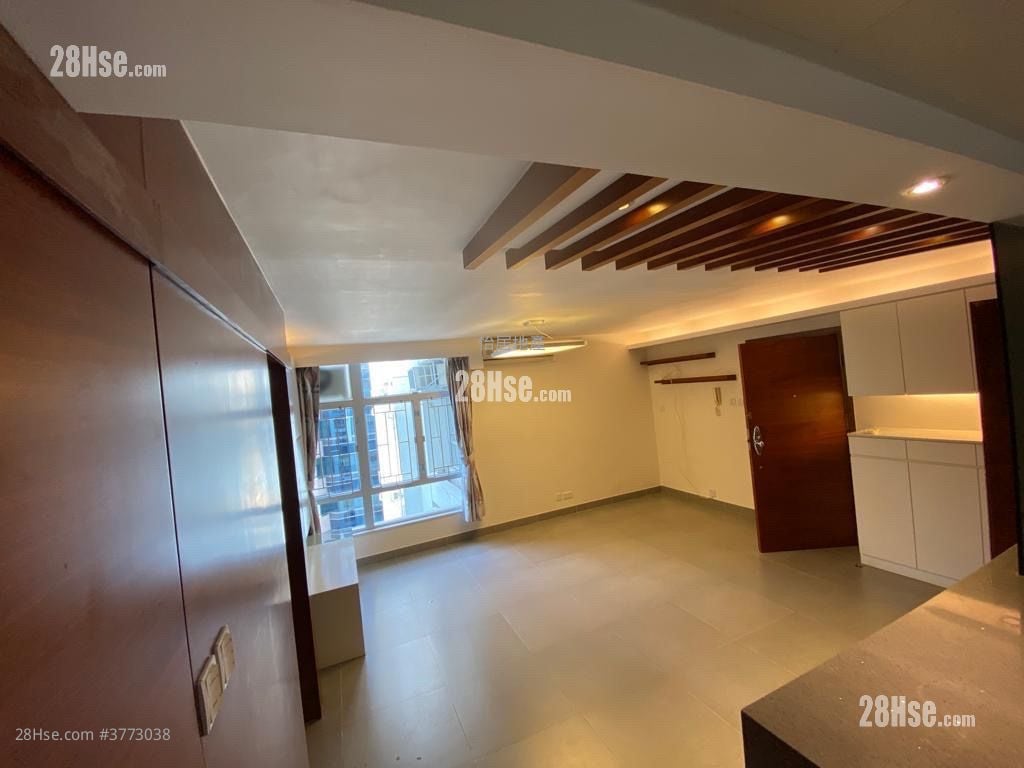 太古城 售盘 3 房 , 2 浴室 717 平方尺