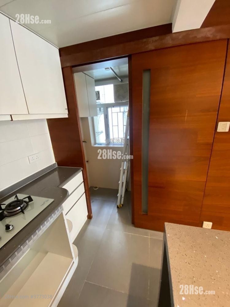 太古城 售盘 3 房 , 2 浴室 717 平方尺