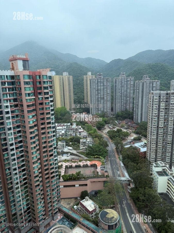 Castello Sell 2 Bedrooms , 1 Bathroom 580 ft²