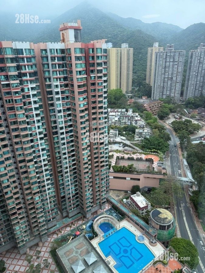 Castello Sell 2 Bedrooms , 1 Bathroom 580 ft²