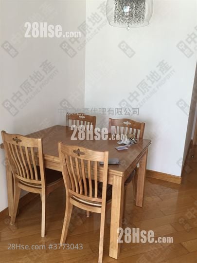 Harbour Green Sell 2 Bedrooms 482 ft²