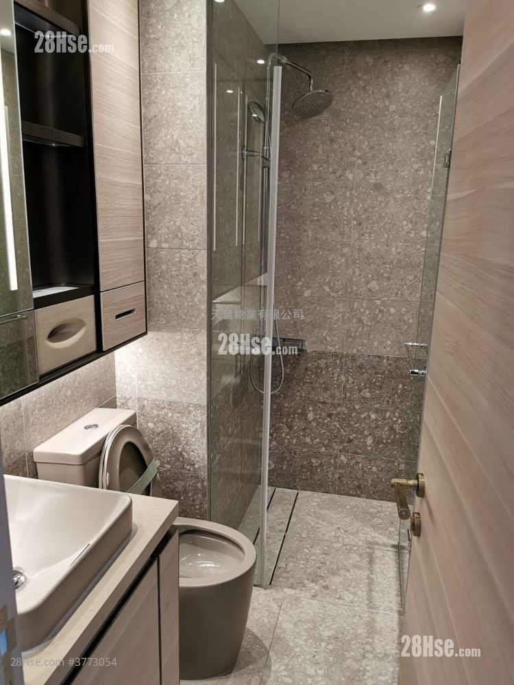 Artisan Garden Sell 1 Bedroom , 1 Bathroom 300 ft²