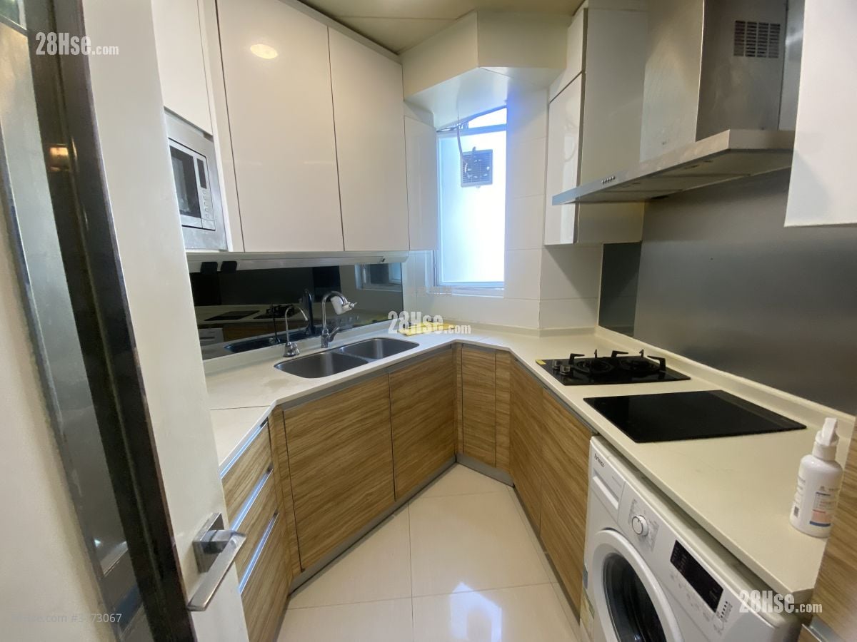 领凯 售盘 4 房 , 3 浴室 995 平方尺