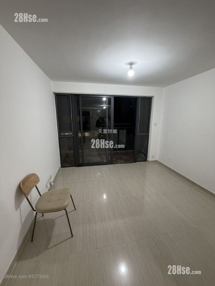 村屋 售盘 3 房 , 1 浴室 700 平方尺