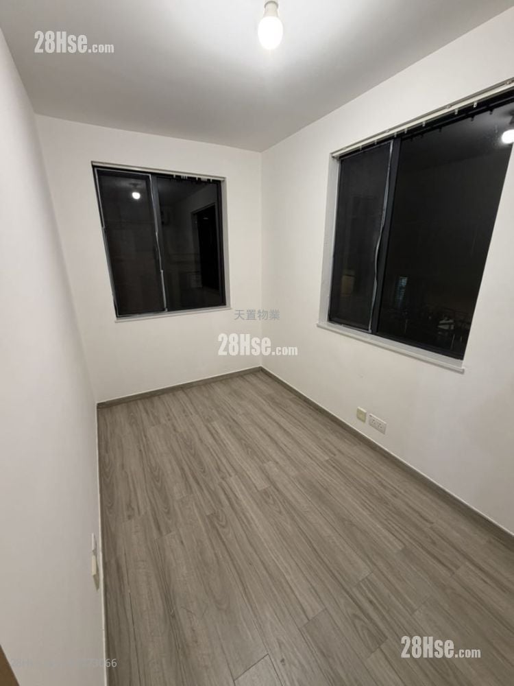 村屋 售盘 3 房 , 1 浴室 700 平方尺