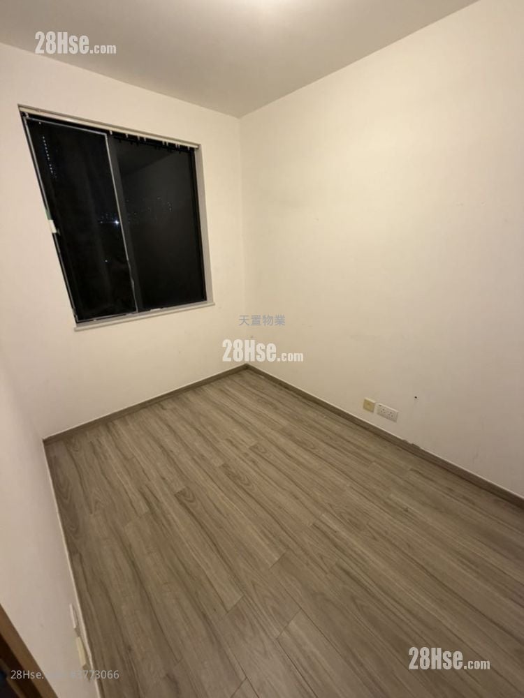 村屋 售盘 3 房 , 1 浴室 700 平方尺