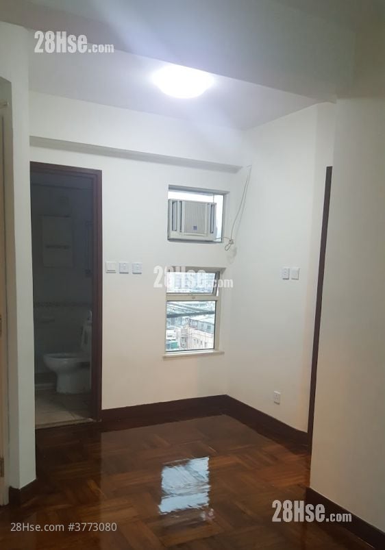 Fairview Garden Sell 2 Bedrooms , 1 Bathroom 306 ft²