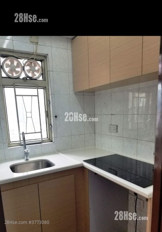 Fairview Garden Sell 2 Bedrooms , 1 Bathroom 306 ft²