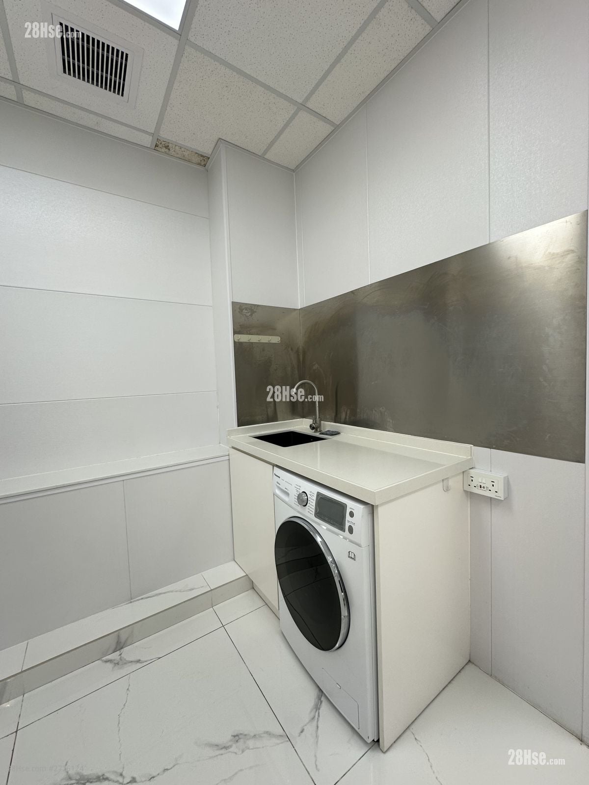 單幢樓房 租盤 開放式間隔 , 1 浴室 384 平方呎