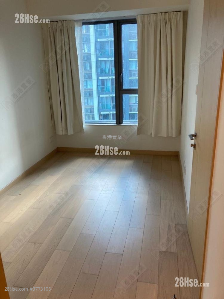 Twin Peaks Sell 1 Bedroom 343 ft²