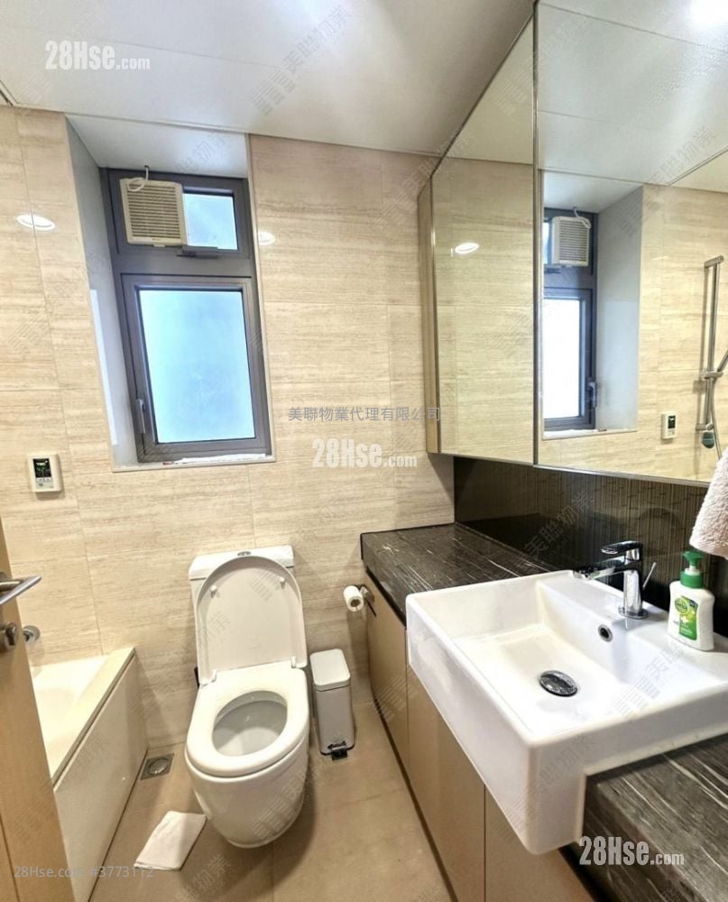 Parc City Sell 3 Bedrooms 844 ft²