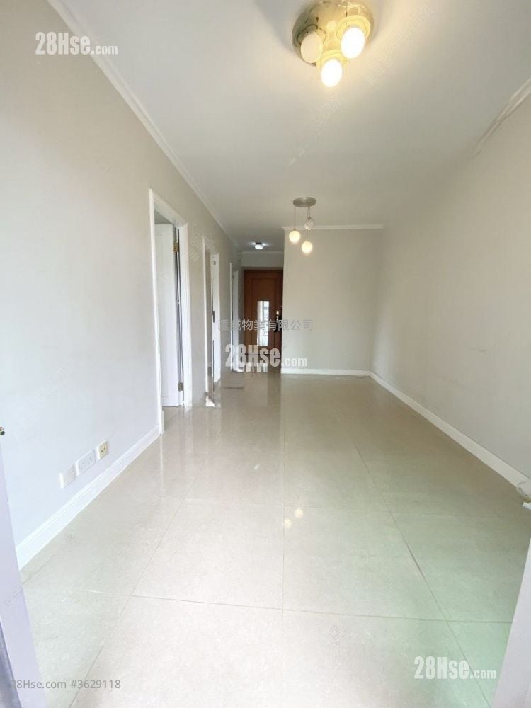 Sky Tower Sell 2 Bedrooms , 1 Bathroom 539 ft²