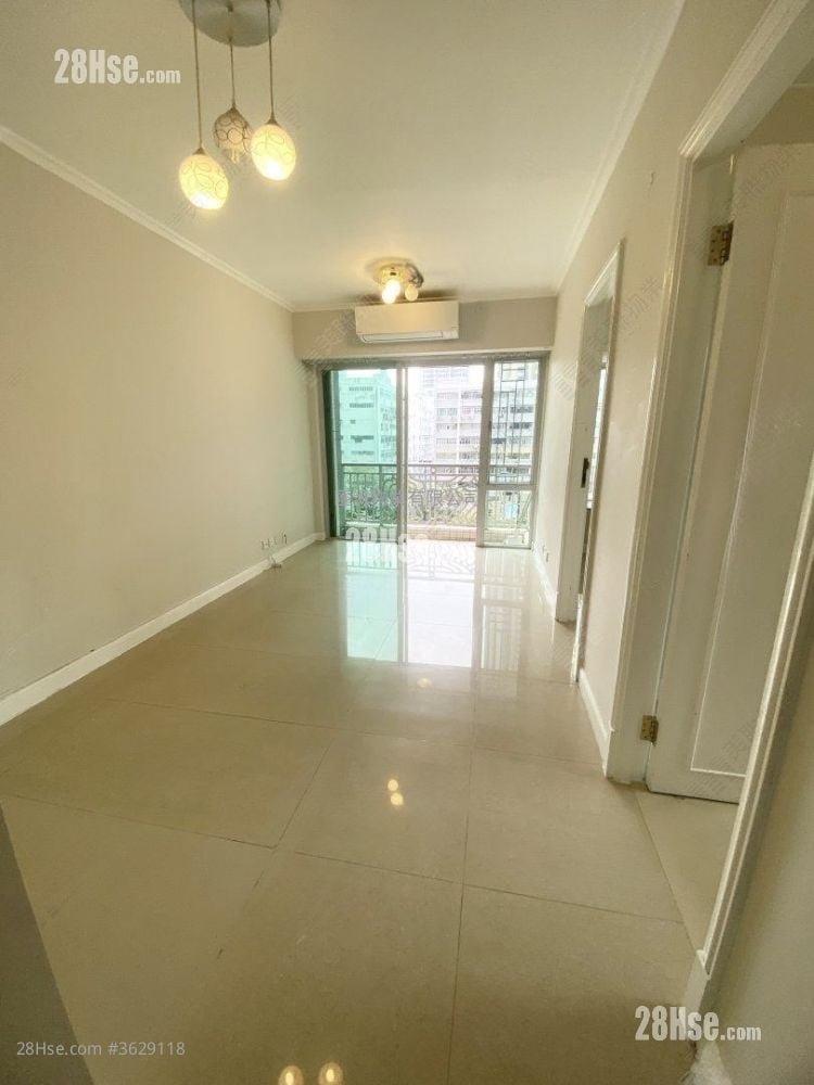 Sky Tower Sell 2 Bedrooms , 1 Bathroom 539 ft²