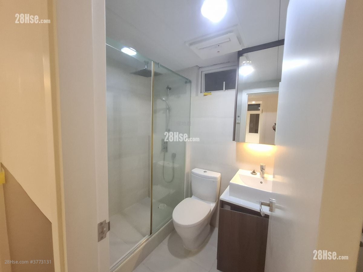 Taikoo Shing Sell 2 Bedrooms , 1 Bathroom 580 ft²