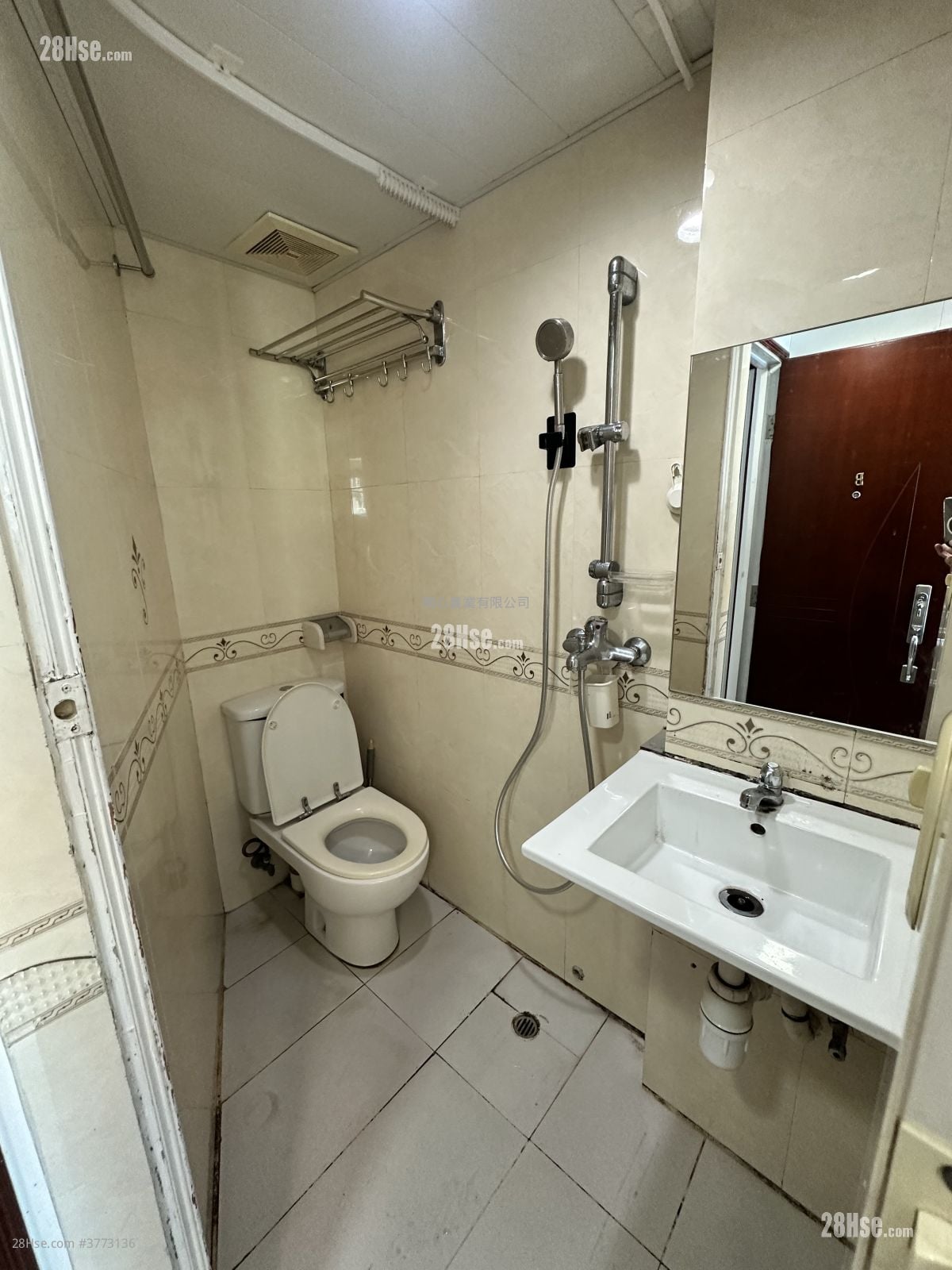 单幢楼房 租盘 开放式间隔 , 1 浴室 120 平方尺