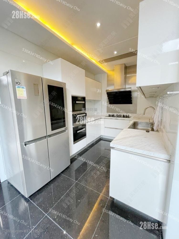 St. Andrews Place Sell 5+ Bedrooms 3,764 ft²