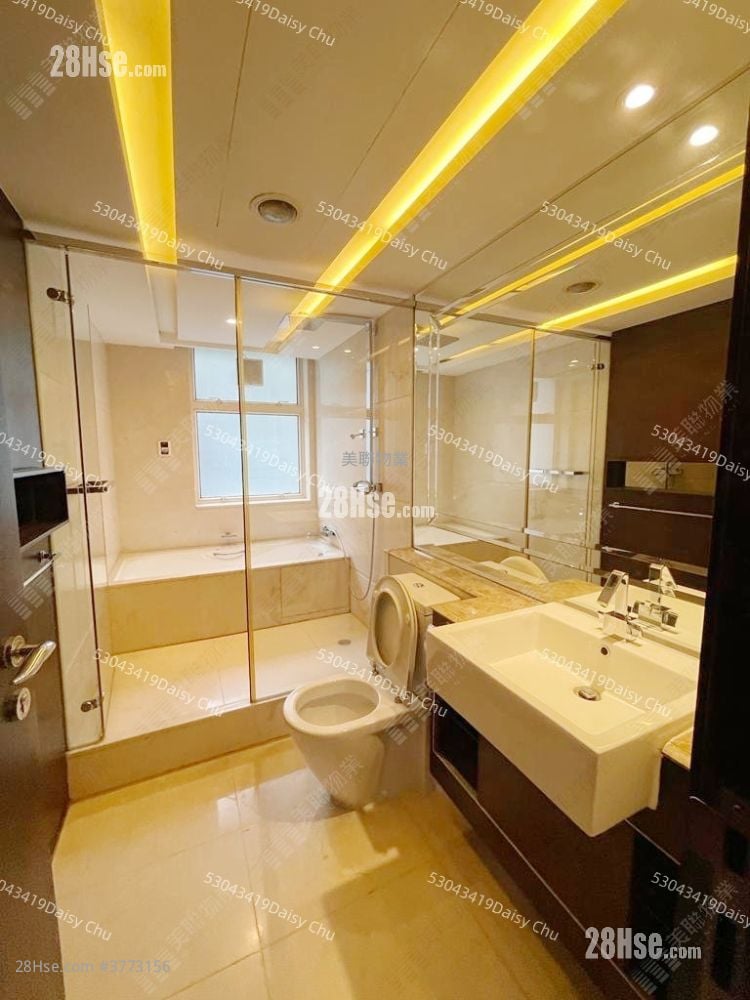 St. Andrews Place Sell 5+ Bedrooms 3,764 ft²