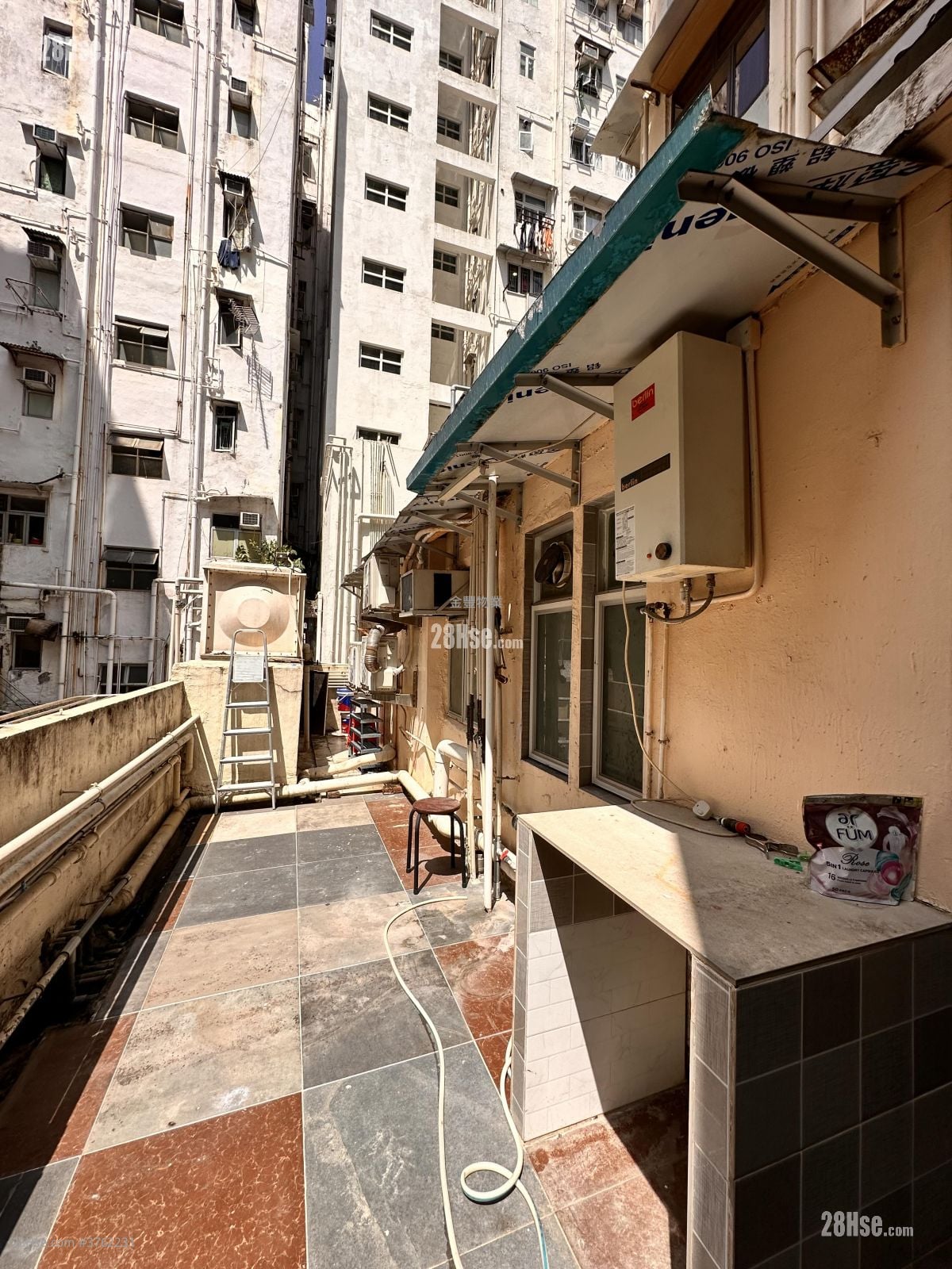 耀昌隆大楼 售盘 2 房 , 1 浴室 302 平方尺