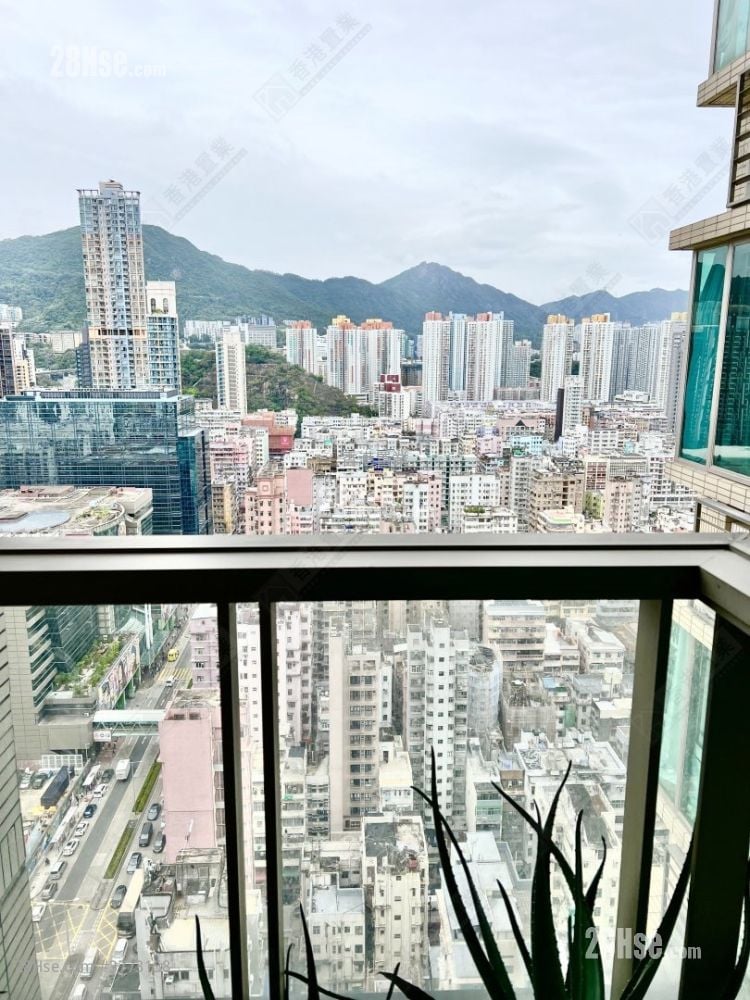 Trinity Towers Sell 3 Bedrooms , 1 Bathroom 597 ft²