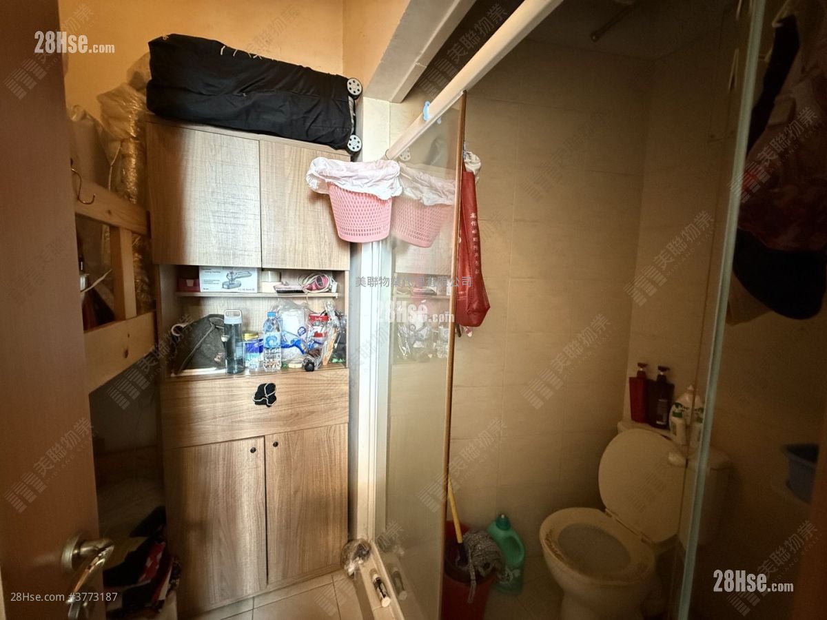 君颐峰 售盘 3 房 , 2 浴室 1,074 平方尺