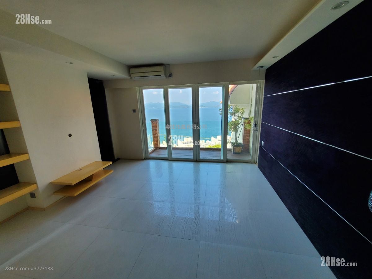 银辉别墅 售盘 4 房 , 3 浴室 1,893 平方尺