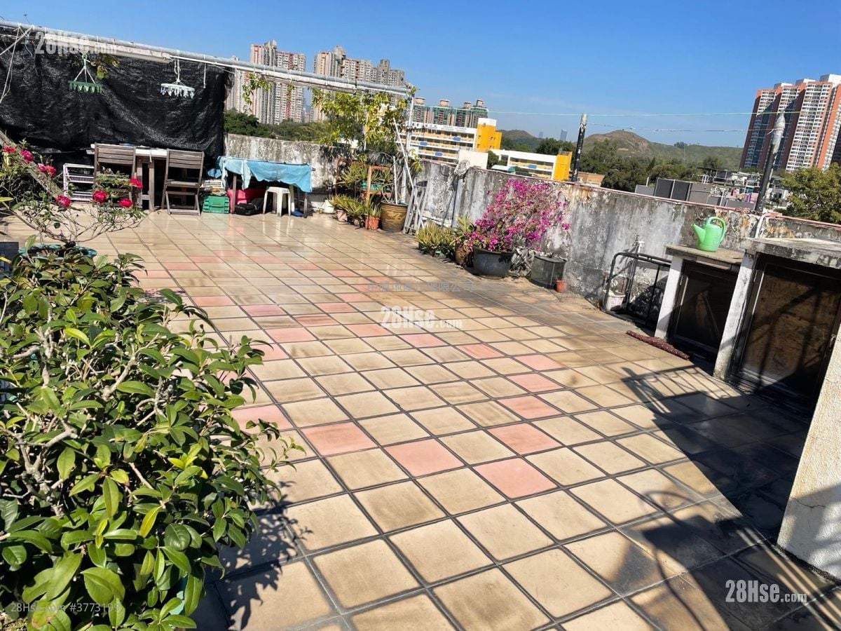 Swallow Garden Sell 3 Bedrooms 750 ft²