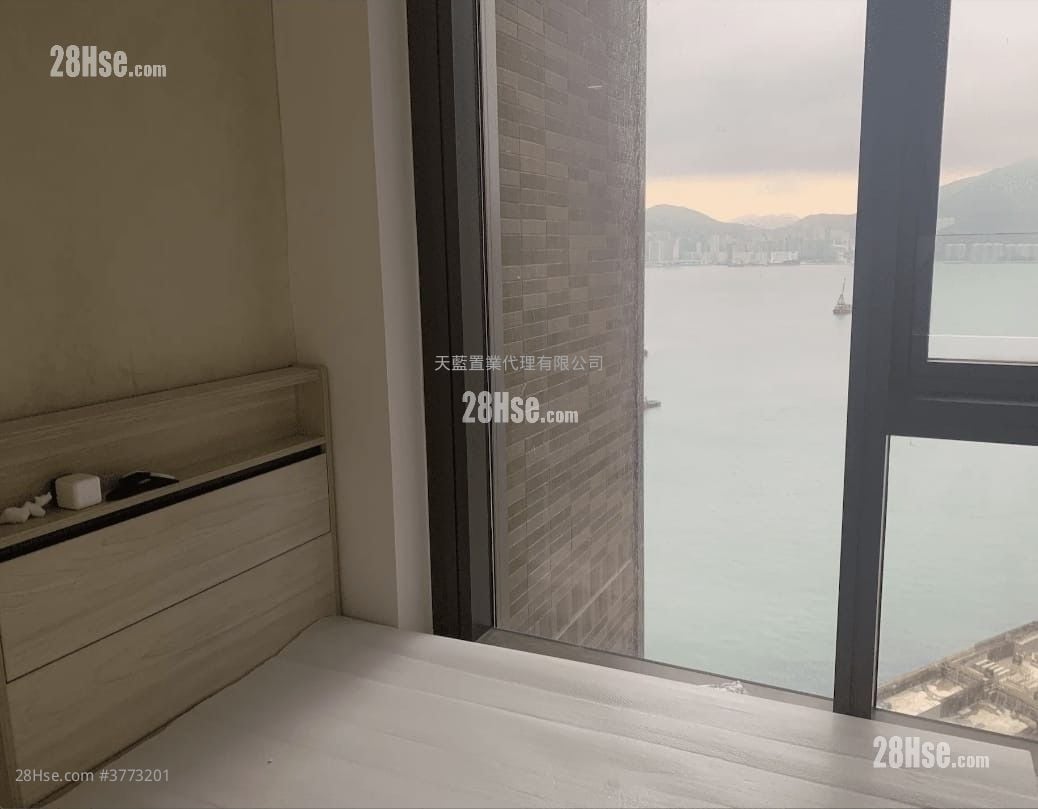 Lp6 Sell 4 Bedrooms , 2 Bathrooms 1,086 ft²