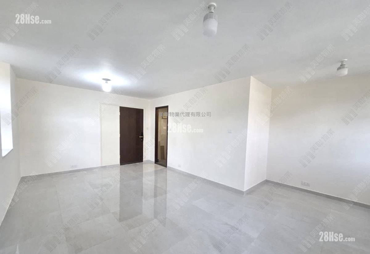 Yuk Ming Court Sell 1 Bathroom 440 ft²